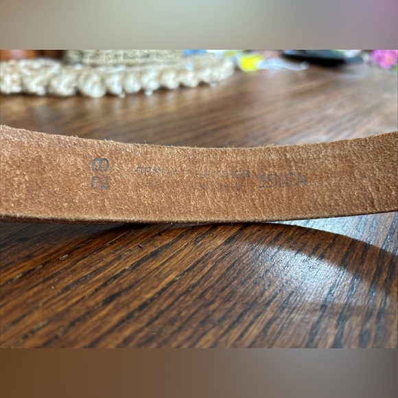 Chambers Belt Co Tooled Brown Leather Belt 28 Acorns Leaves “SUSAN” main image 6